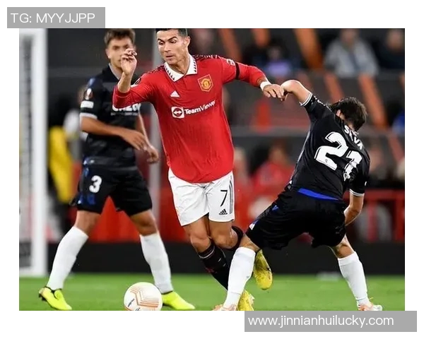 曼联客场球迷信息抽查引发工作人员不满与争议 曼联客场球迷信息抽查引发工作人员不满与争议