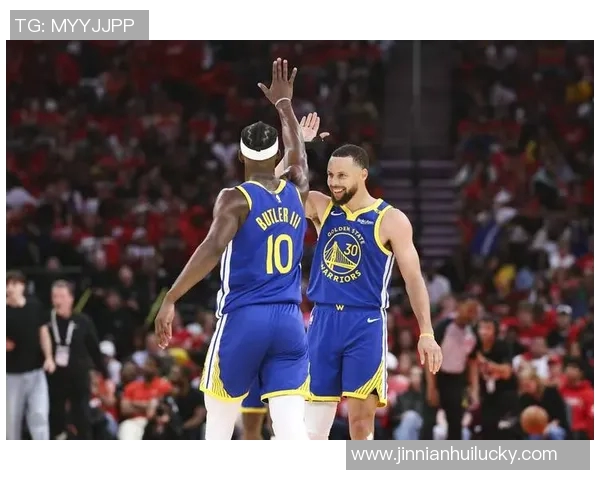 赛斯库里重返勇士队合同至本赛季结束球迷期待新表现 赛斯库里重返勇士队合同至本赛季结束球迷期待新表现