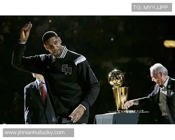 邓肯接班人闪耀赛场马刺锁定西决席位82连胜梦想成真 邓肯接班人闪耀赛场马刺锁定西决席位82连胜梦想成真