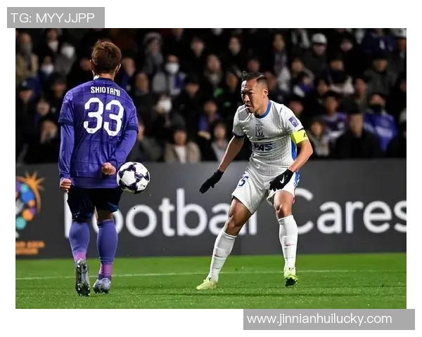 法比奥与马马杜马莱莱携手备战新赛季全力以赴训练中 法比奥与马马杜马莱莱携手备战新赛季全力以赴训练中