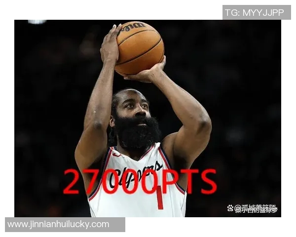 哈登成为NBA历史首位持有两个球队单场得分纪录的球员