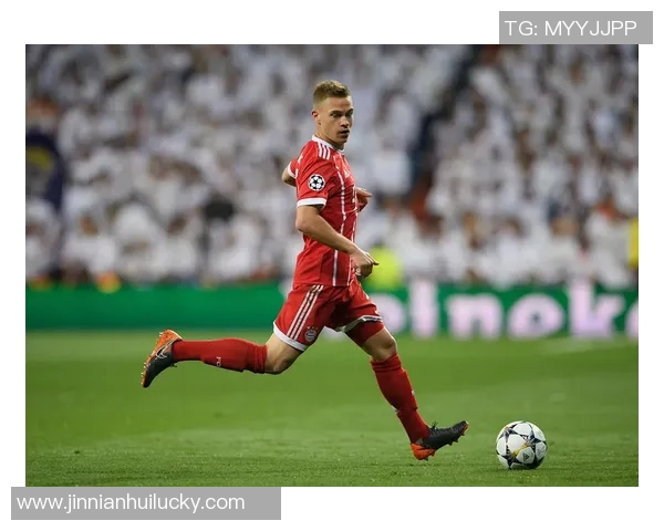 基米希因脚踝伤病未愈缺席拜仁新年首训引发关注 基米希因脚踝伤病未愈缺席拜仁新年首训引发关注