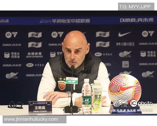 泰山小将齐千程亮相赛前发布会进入本轮中超比赛名单引关注 泰山小将齐千程亮相赛前发布会进入本轮中超比赛名单引关注